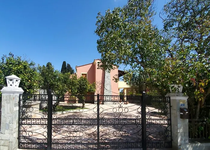 Poli House Family Villa W/ Pool